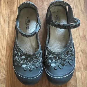 JBU Women’s Outdoor Sandal Size 7.5